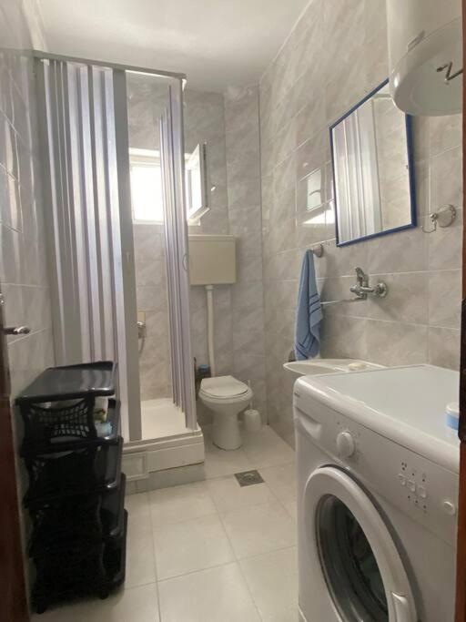 Lovely One Bedroom In Heart Of *